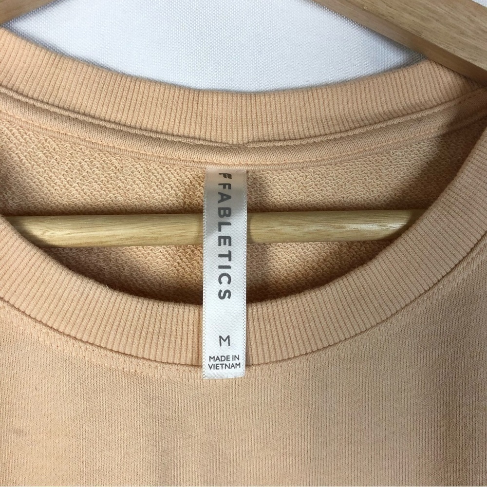 Fabletics Cassie Peach Orange Crewneck Short Sleeve Athletic Top M - Picture 4 of 4